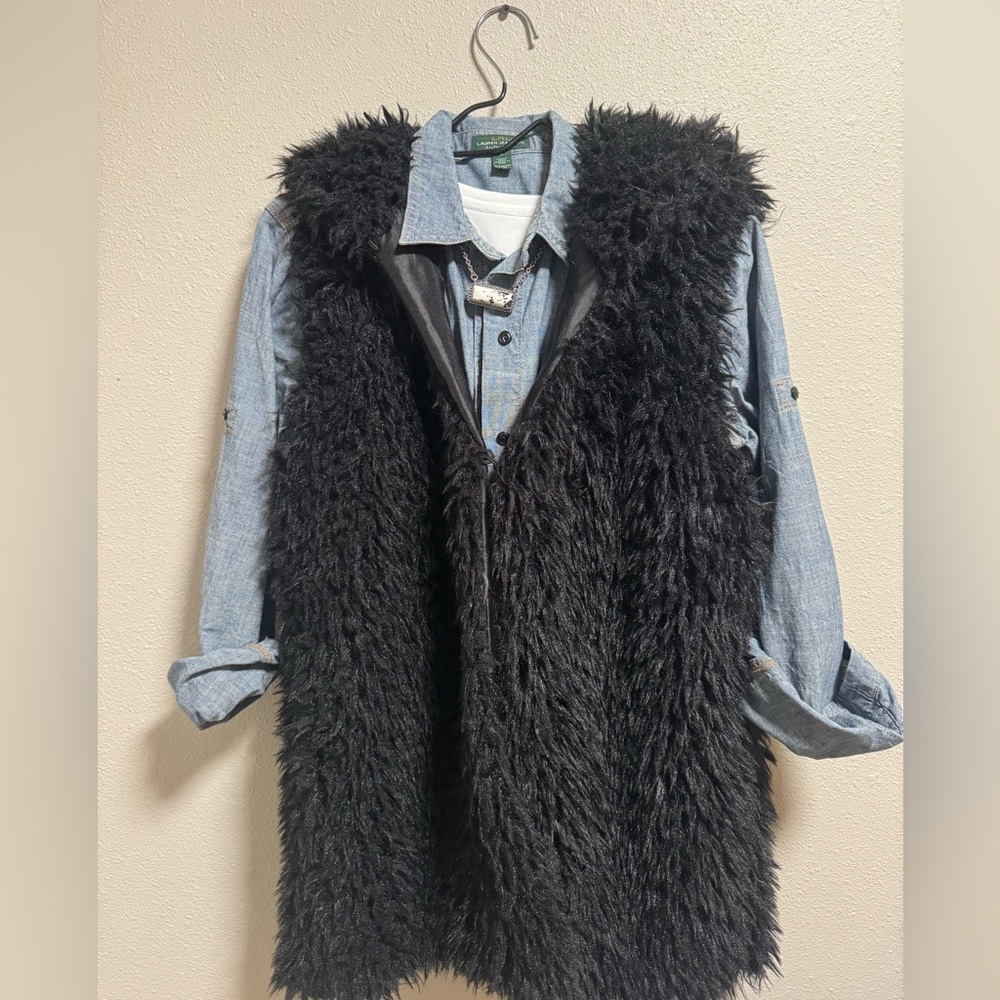 Luxurious Black Faux Hooded Fur Vest Sleeveless Open Front